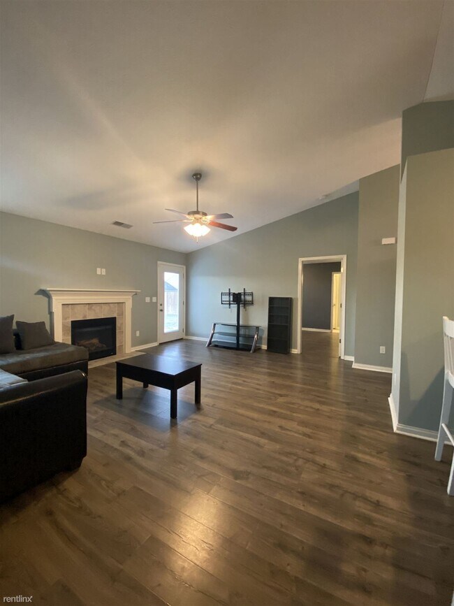 Building Photo - 3 br, 2 bath House - 1274 Chicory Way