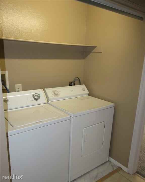 Primary Photo - 2 br, 1.5 bath House - 1214 Mews Ln