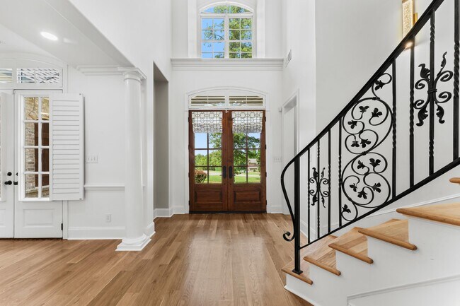 Foto del edificio - 375 Westbury Ln