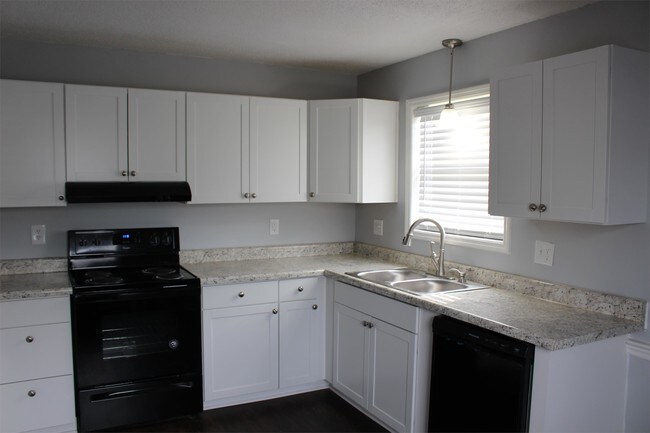 Building Photo - 1632 Windsong Ct