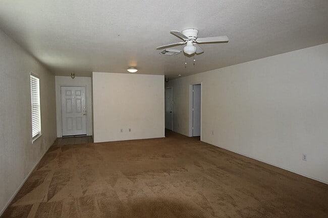 Building Photo - 5015 Fox Mill Ln