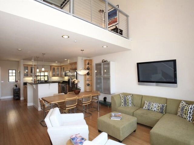 Foto principal - 1765 E Bayshore Rd