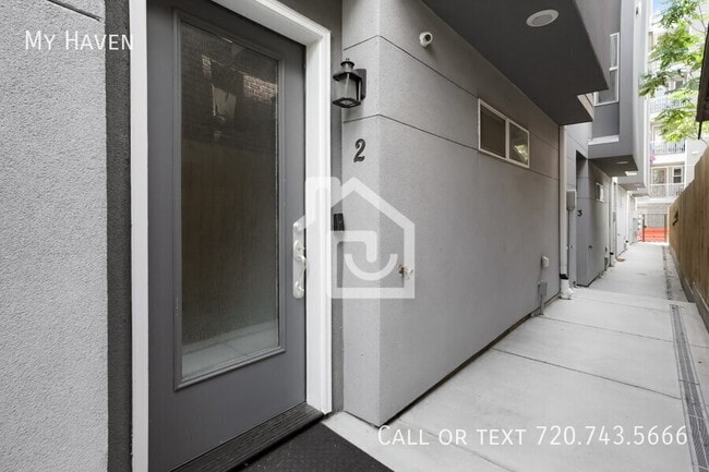 Building Photo - 2922 W 26th Ave