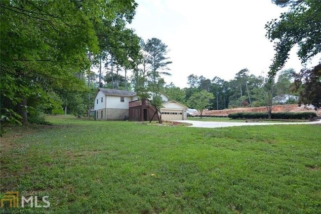 Building Photo - 3119 Garden Ln Dr