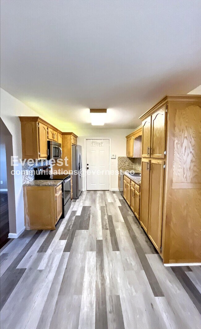 Foto del edificio - 55 Lost Creek Dr