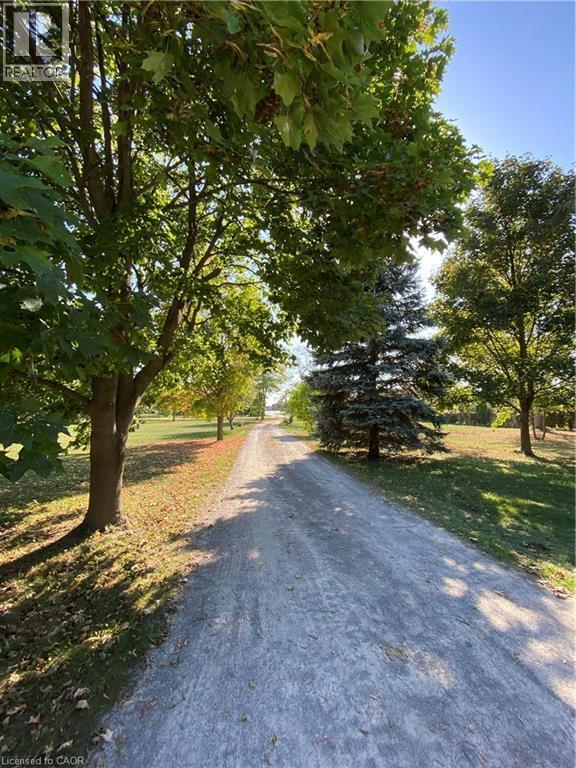 Photo du bâtiment - 805 Ridge Rd