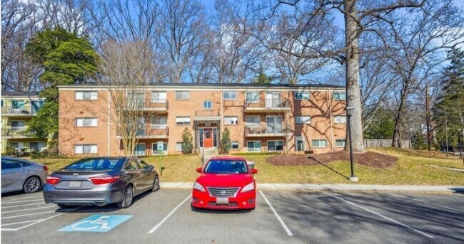 Fachada del edificio - 10696 Weymouth St