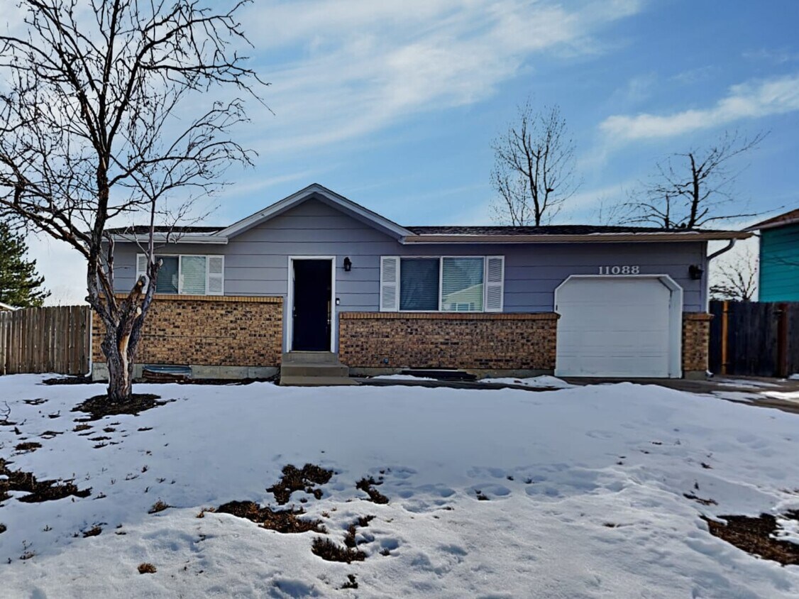 Primary Photo - 11088 Newland St