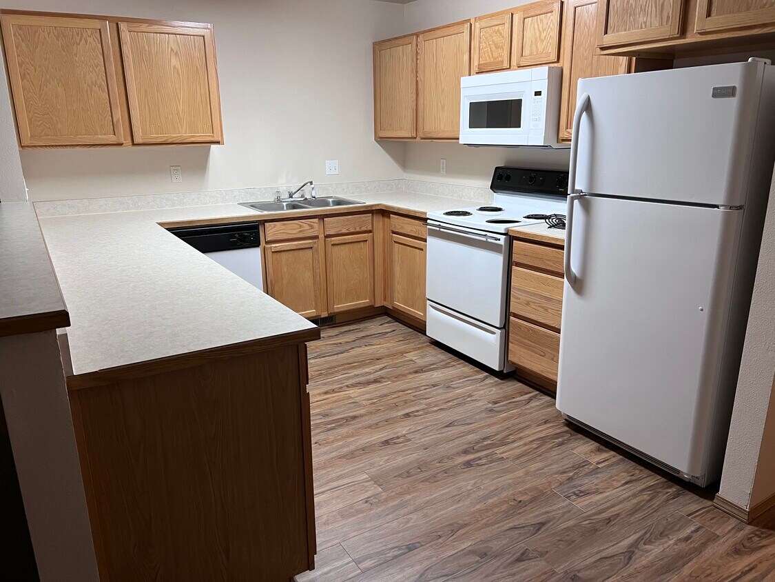 5543 Glenridge Way, Klamath Falls, OR 97603 Townhome Rentals in Klamath Falls OR