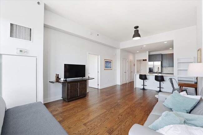 Foto del edificio - 1125 Maxwell Ln