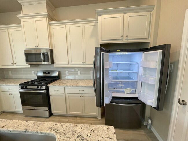 Building Photo - 5514 Sallow Bay Ln