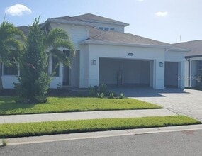 Building Photo - 16855 Castoro Dr