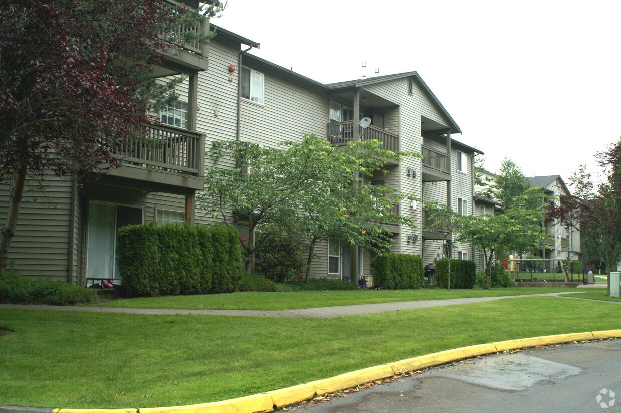 Chaparral Apartments Apartments in Issaquah, WA
