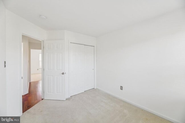 Foto del edificio - 6330 James Harris Way