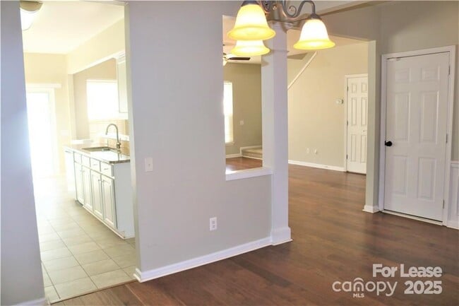 Foto del edificio - 11419 Grove Point Rd