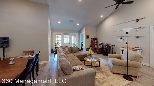 Building Photo - 4 br, 4 bath House - 802 W Longleaf Dr #47