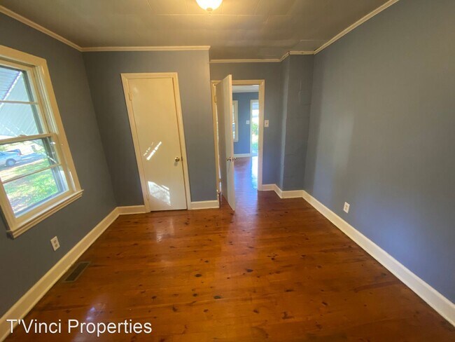 Foto del edificio - 3 br, 1 bath House - 1025 Manly Street