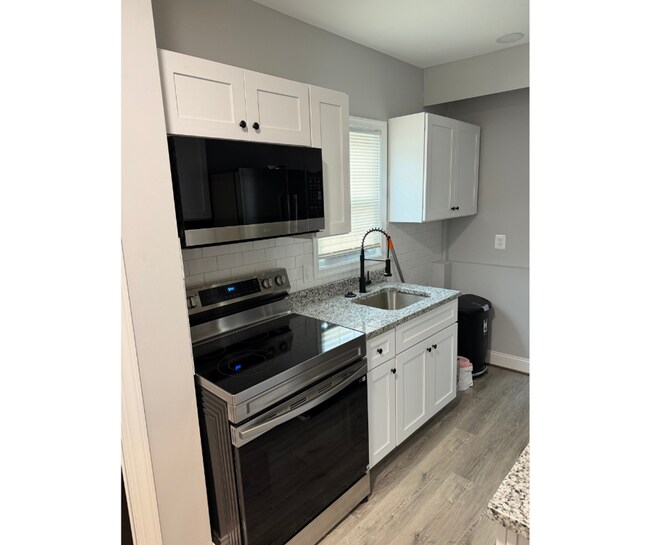 Foto del edificio - 716 E 23rd St