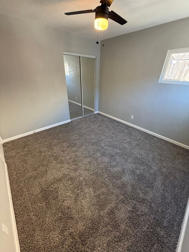 Building Photo - Lisbon Street Triplex