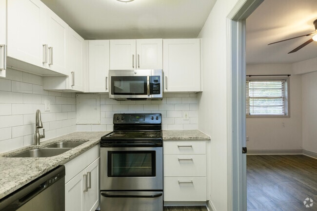 Interior Photo - Bayshore Palms at Soho