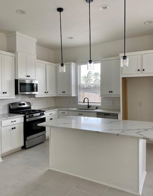 Building Photo - 636 Silver Pear Ct