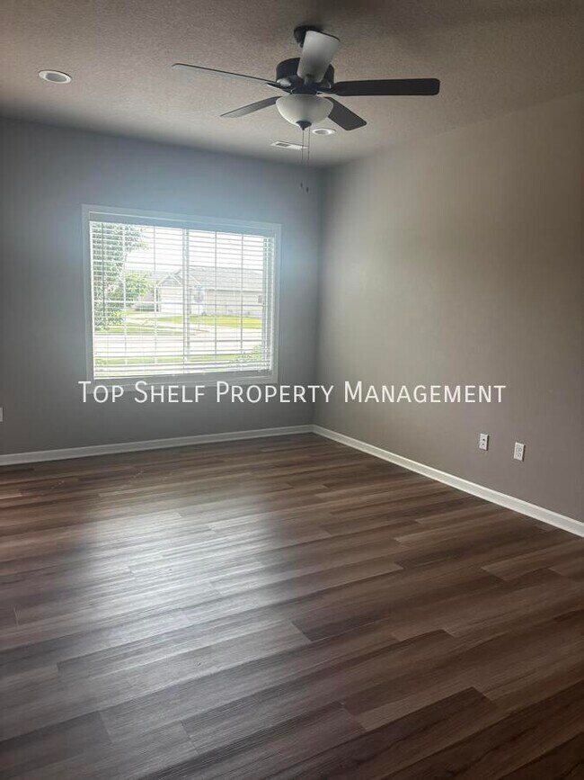 Building Photo - 2308 Hazeltine Pl