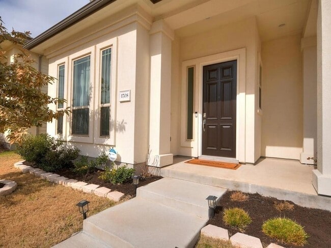 Photo - 1708 Arcilla Street House