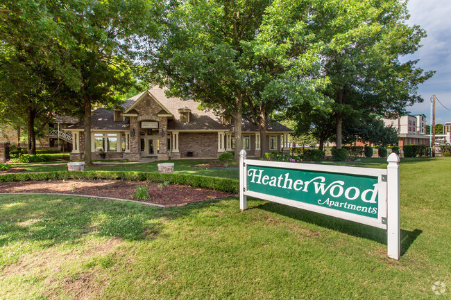 Casa club - Heatherwood Apartments - A Senior Community