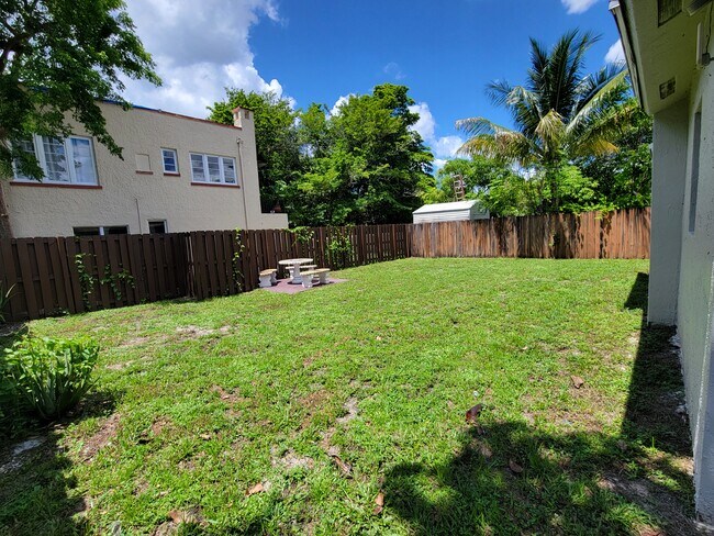 private fenced yard - 35 SW 7th St