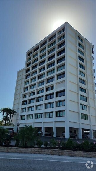 Building Photo - 4822 Ocean Blvd