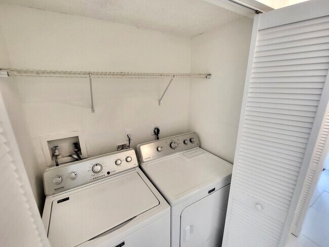Foto del edificio - 22125 SW 103rd Ct