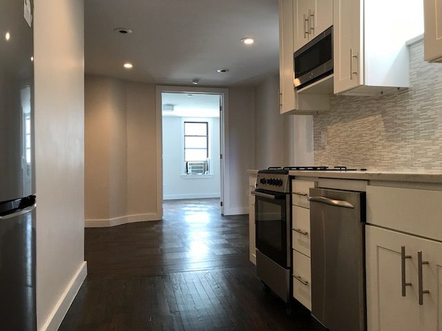 Primary Photo - 239 9th Ave