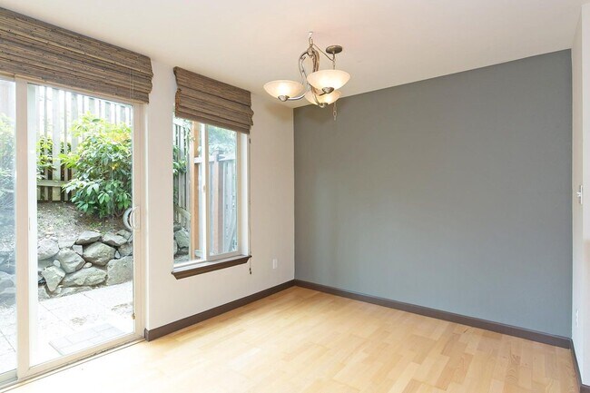 Foto del edificio - 3661 Phinney Ave N