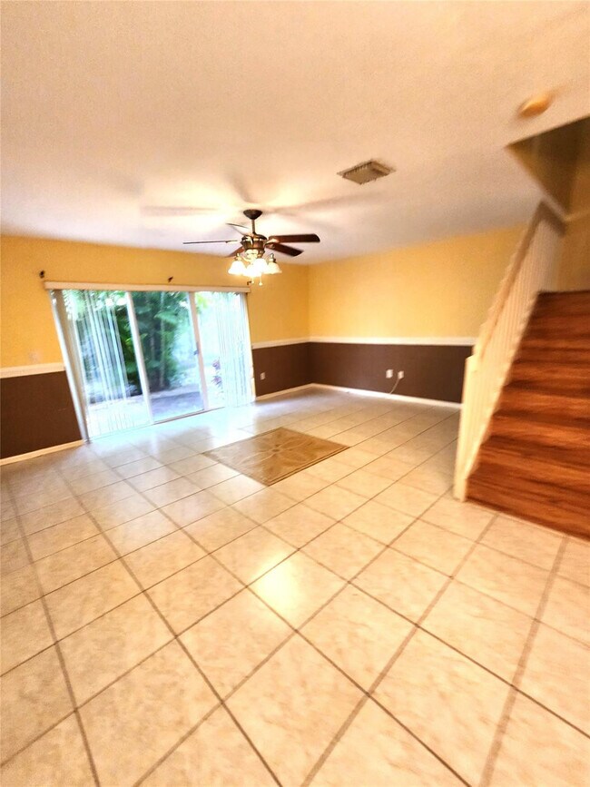 Building Photo - 119 Hidden Ct Rd