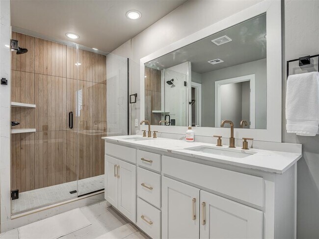 Foto del edificio - 4105 NW 179th St