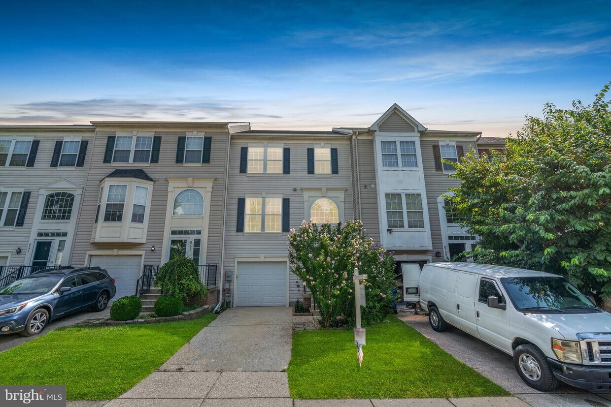 Primary Photo - 8790 Stonehouse Dr