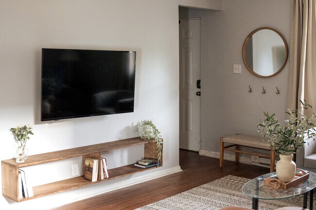 Foto del edificio - Room in Apartment on Liberty St