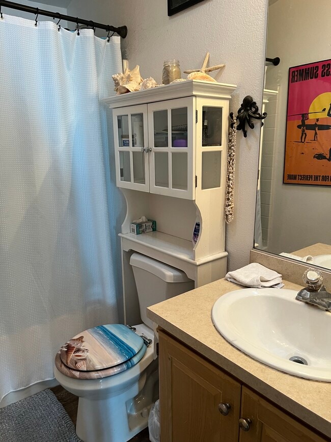 Building Photo - 21851 Newland St