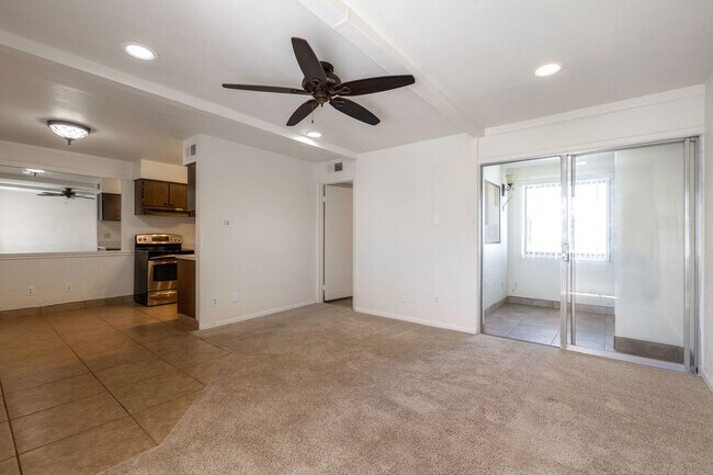 Foto del edificio - 2-bedroom, 2-bathroom in Scottsdale, AZ.