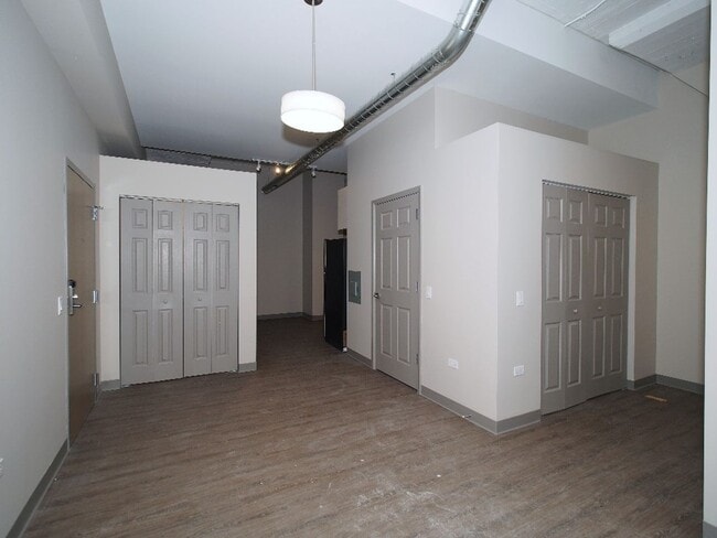Interior Photo - 21st Street Lofts by 3L Living