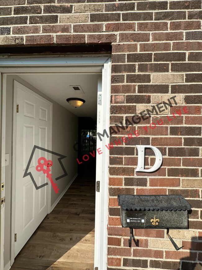 Photo - 1406 Sunset Dr Apartment