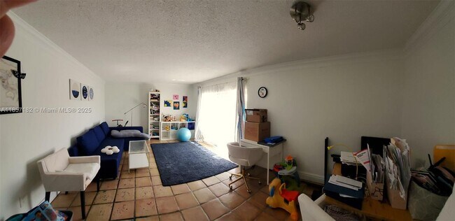 Foto del edificio - 7757 SW 86th St