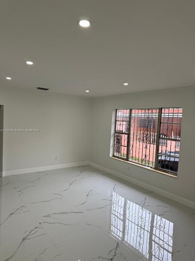 Foto del edificio - 1515 NW 26th Ave