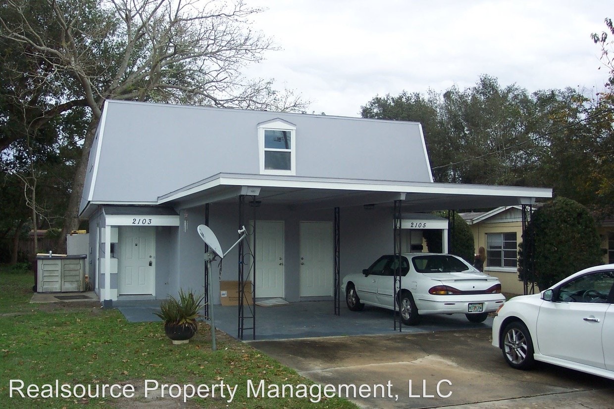 Primary Photo - 2103 S Mills Ave