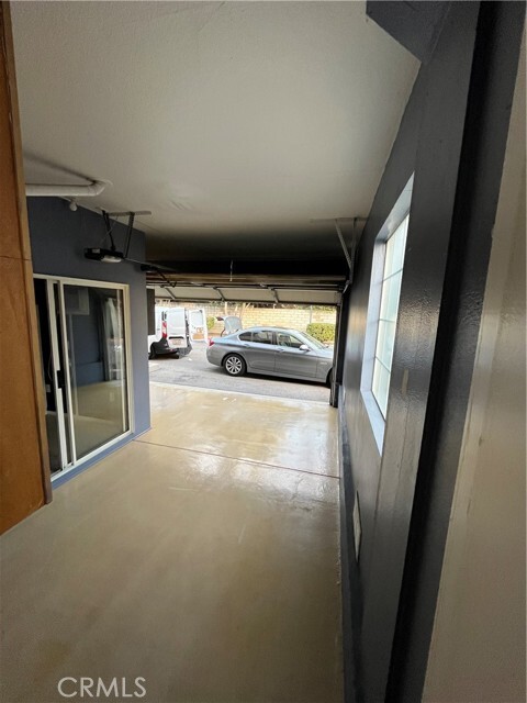 Building Photo - 13775 Glenoaks Blvd