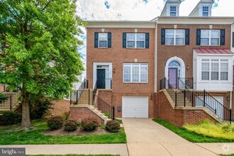 Building Photo - 7355 Bloomington Ct