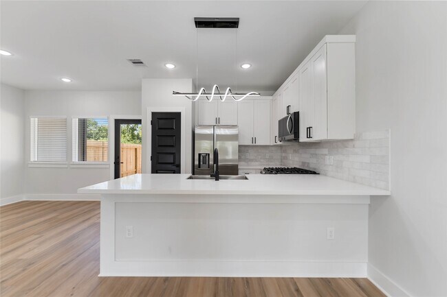 Foto del edificio - 6909 S Hall St