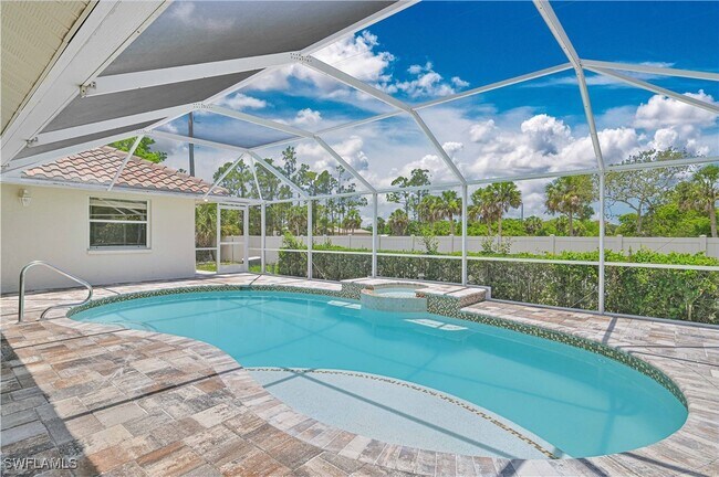 Foto del edificio - 9031 Harvestwood Ct