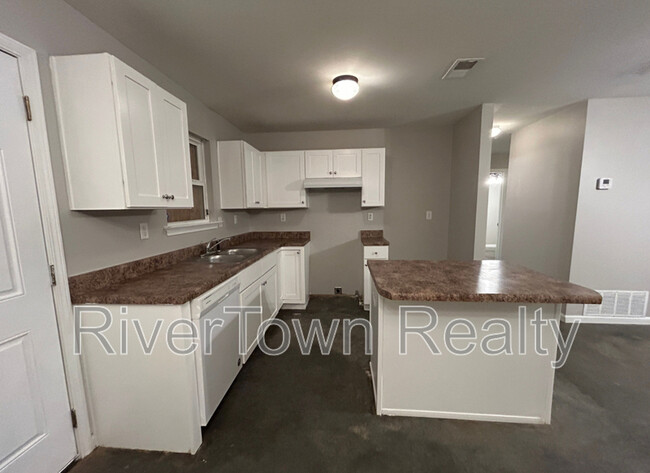 Building Photo - 3858 Ajanders Dr