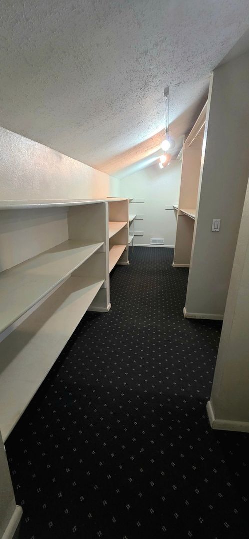 Foto del edificio - 12250 E Bates Cir